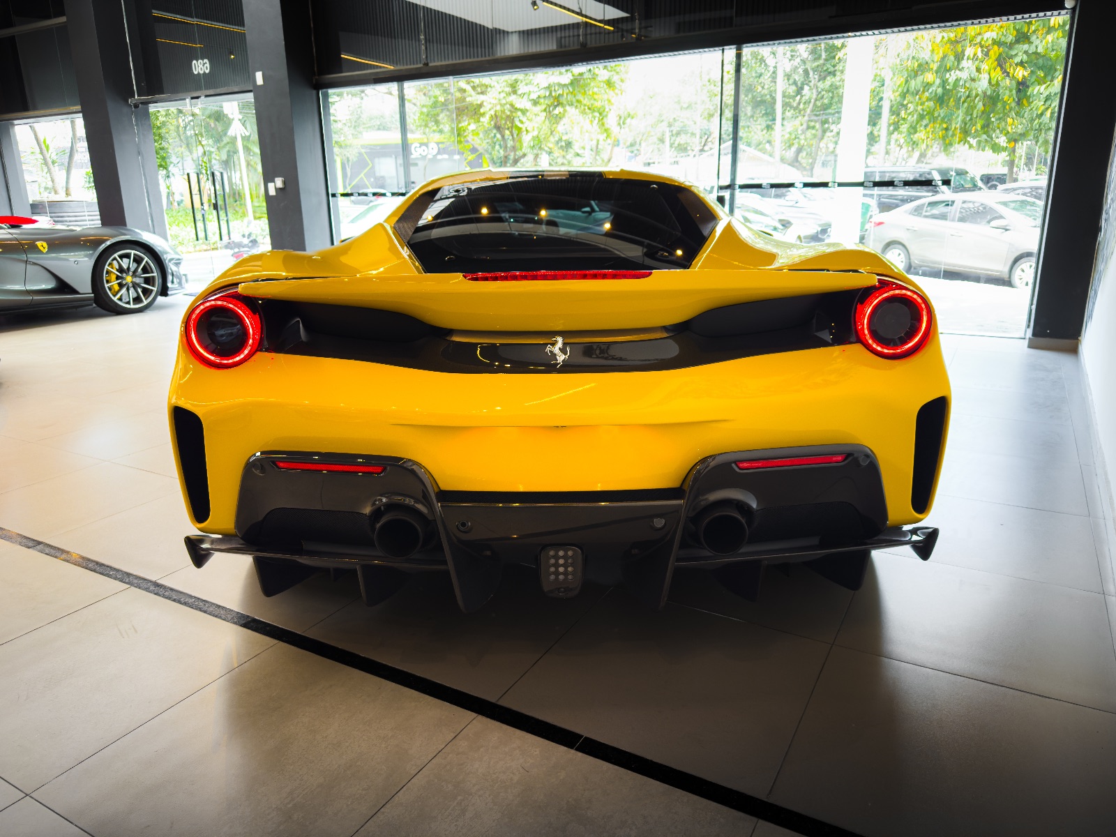 Ferrari 488 Pista 2019 Amarelo — foto 8