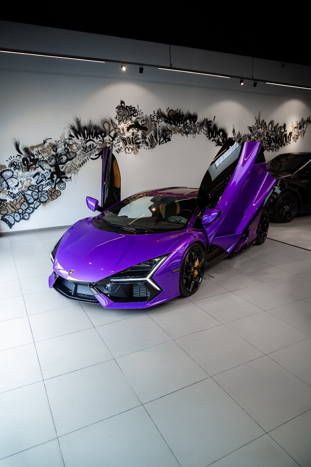 Lamborghini Revuelto 2024 Roxo — foto 1