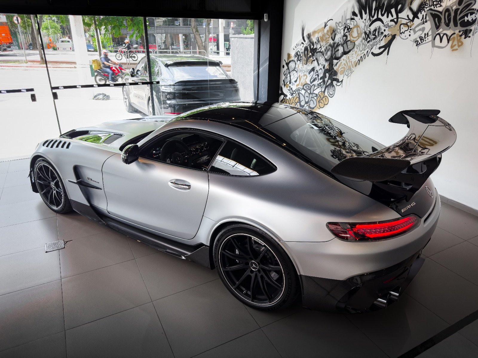 Mercedes-Benz AMG GT Black Series 2021 Prata — foto 10