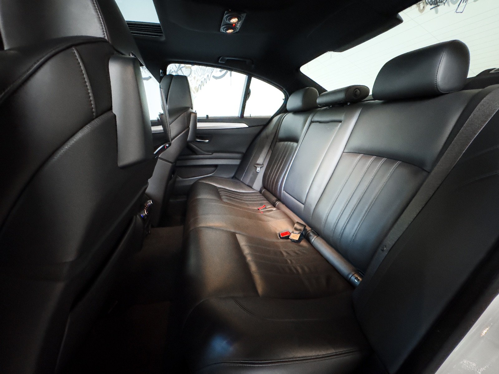 BMW M5 F10 2013 Branca — foto 10
