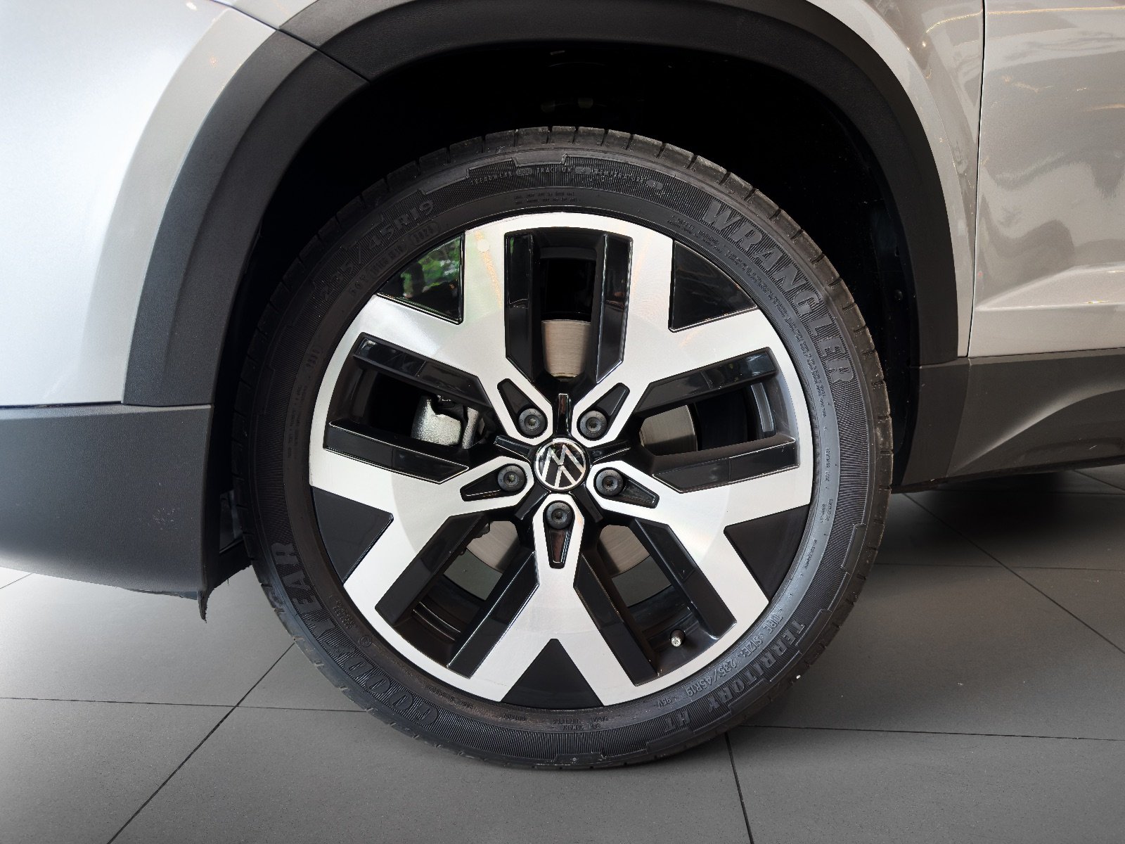 Volkswagen Taos Highline 2026 Cinza — foto 8