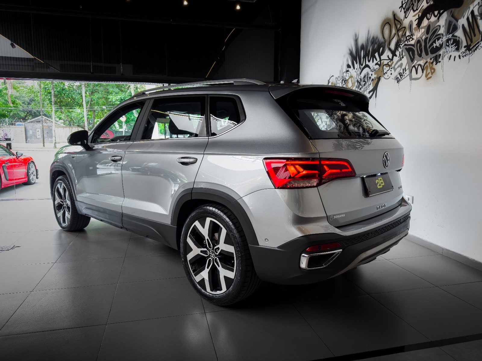 Volkswagen Taos Highline 2024 Cinza — foto 6