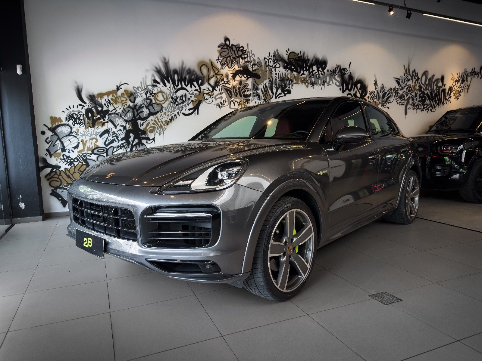 Porsche Cayenne Coupê E-Hybrid 2021 Cinza — foto 2