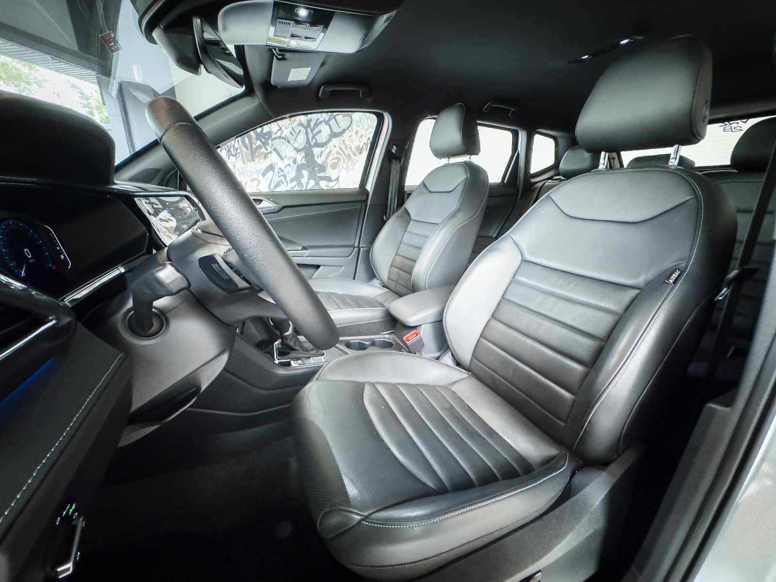 Volkswagen Taos Highline 2024 Cinza — foto 12