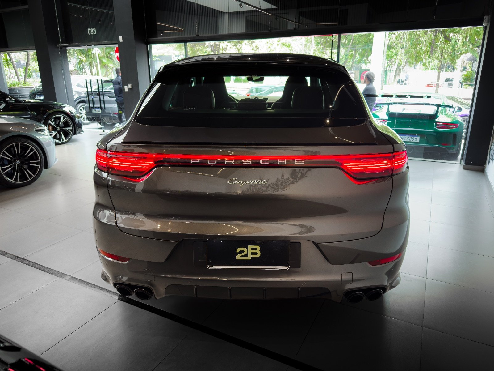 Porsche Cayenne Coupê E-Hybrid 2021 Cinza — foto 7