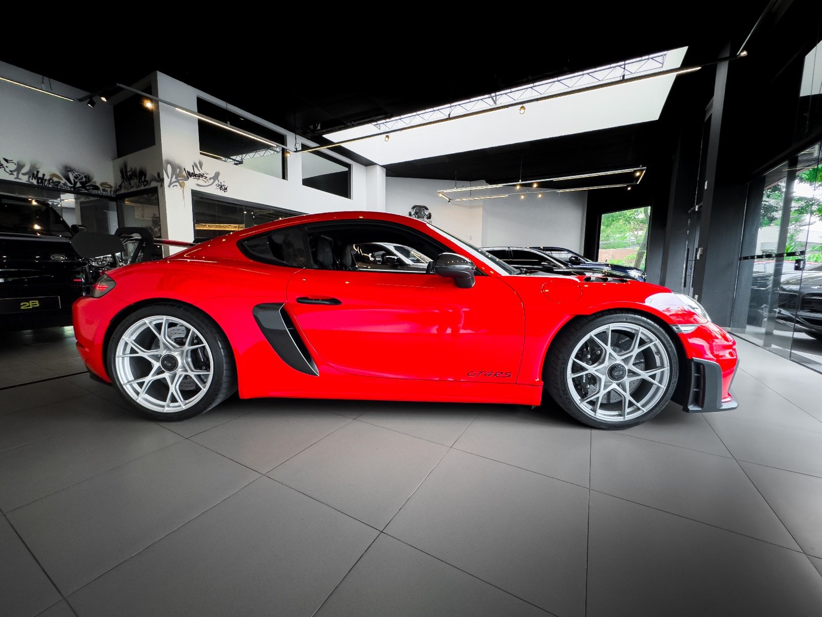 Porsche 718 Cayman GT4 RS 2024 Vermelho — foto 5