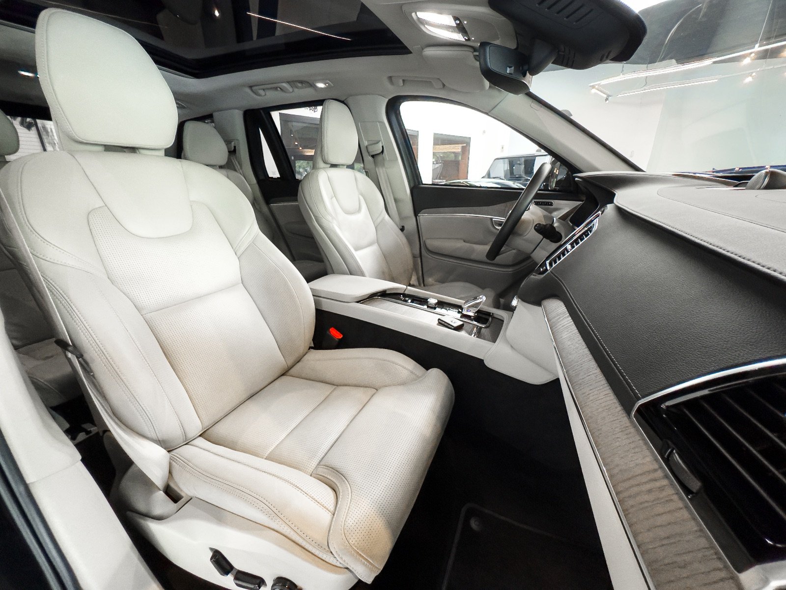 Volvo XC90 Ultimate Recharge 2023 Preto — foto 12
