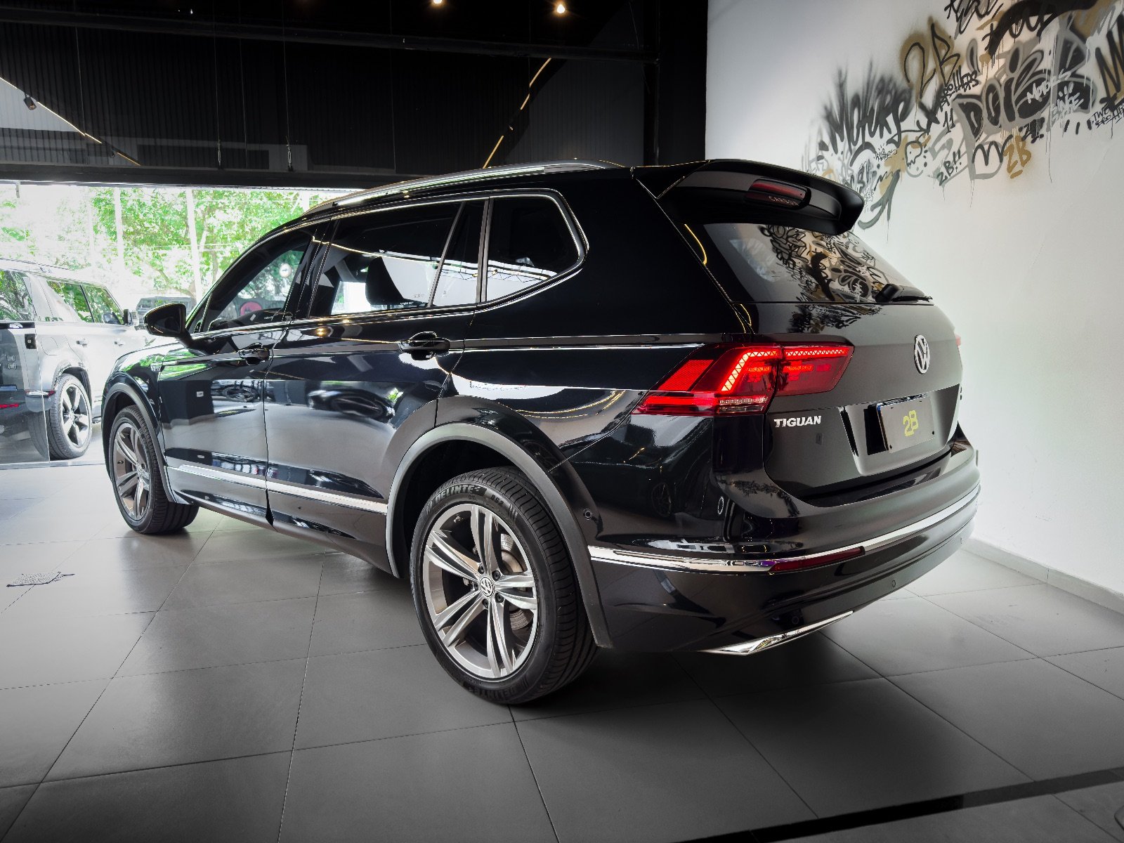 Volkswagen Tiguan R-Line 2021 Preto — foto 6