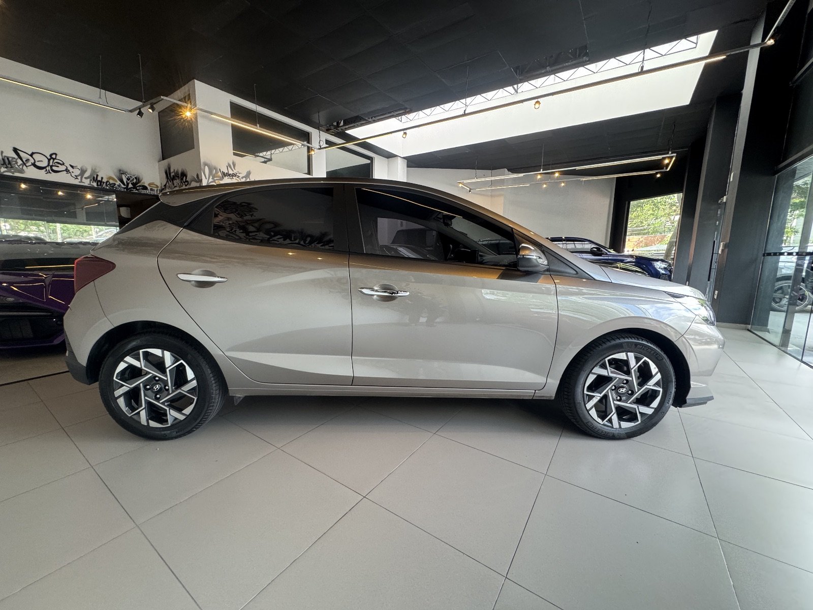 Hyundai HB20 1.0 Platinum 2024 Prata — foto 4