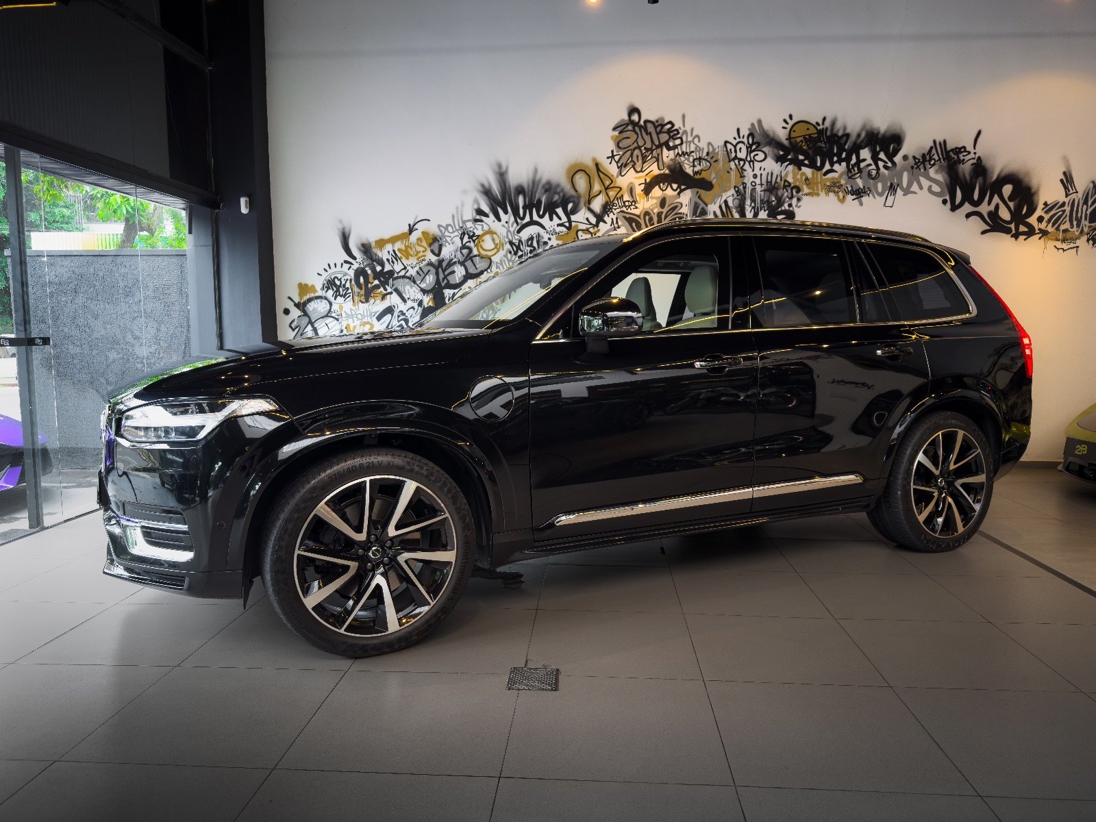 Volvo XC90 Ultimate Recharge 2023 Preto — foto 5