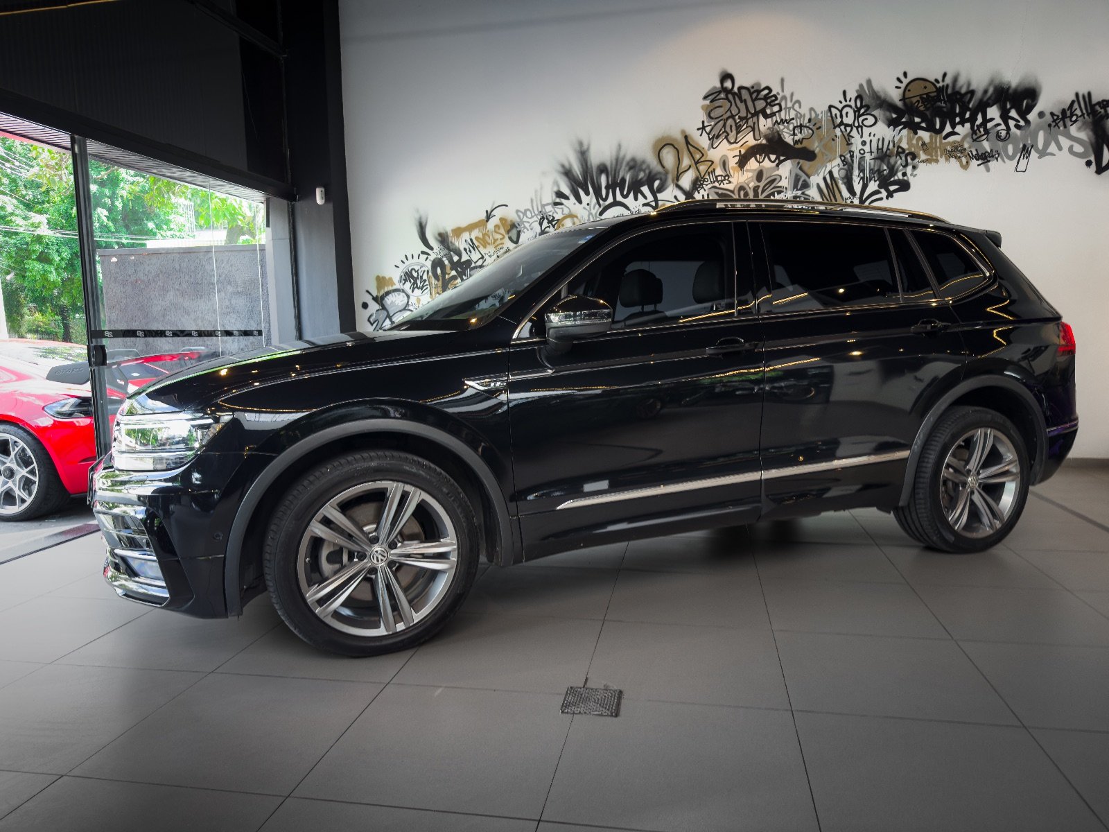 Volkswagen Tiguan R-Line 2021 Preto — foto 5