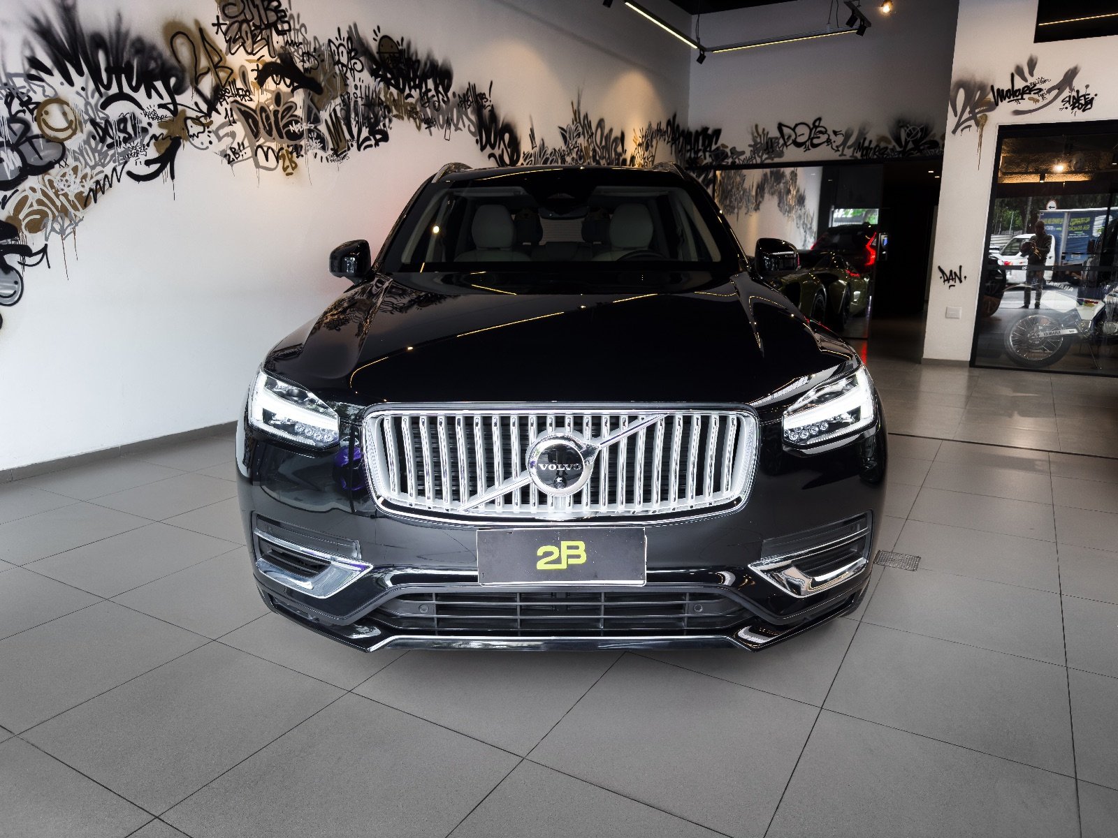 Volvo XC90 Ultimate Recharge 2023 Preto — foto 3